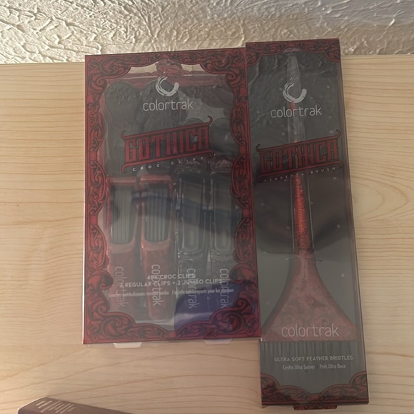 Red hair color set direct die clippies and color brush (glitter) - Picture 4 of 4